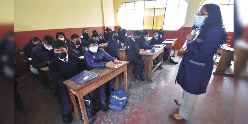 Magisterio fiscal será beneficiario de bonos valuados en Bs 1.146 millones