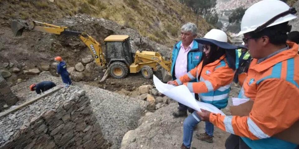 Alcalde paceño sigue ejerciendo a pesar de la orden judicial