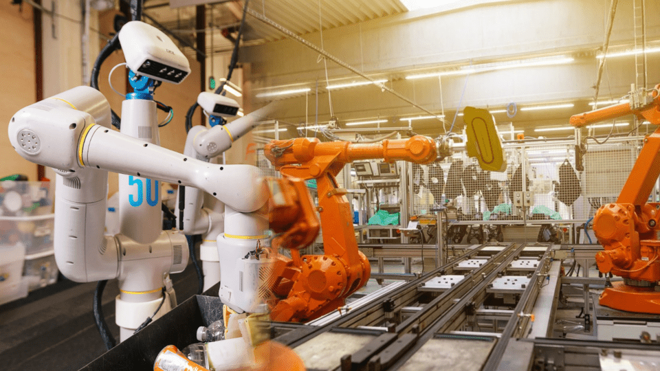 Hombre muere aplastado por un robot industrial en Corea del Sur