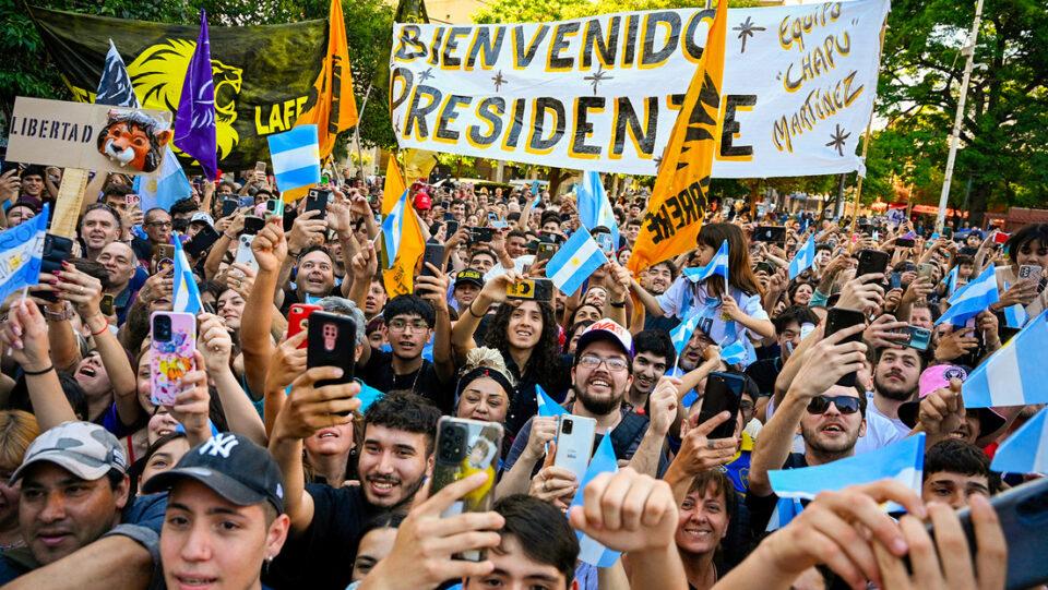 Elecciones en Argentina: Clima social tenso con amenazas de bombas y denuncias de fraude