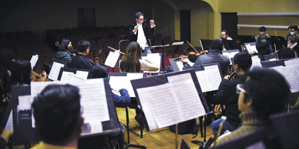 El elenco de danza folklórica y la ONS compartirán escenario junto a la Banda Eduardo Caba y otros.