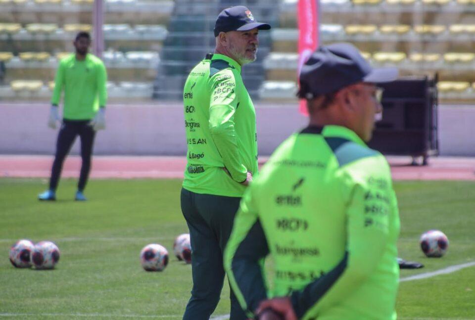 Zago comienza a definir: ¿quién será el once de la selección?