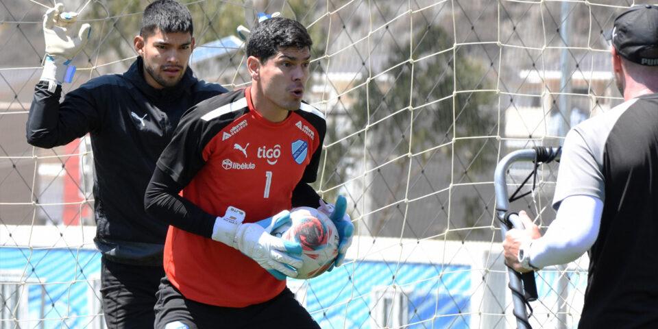 Lampe y Andrés Desábato lucharán por la titularidad del arco del Bolívar