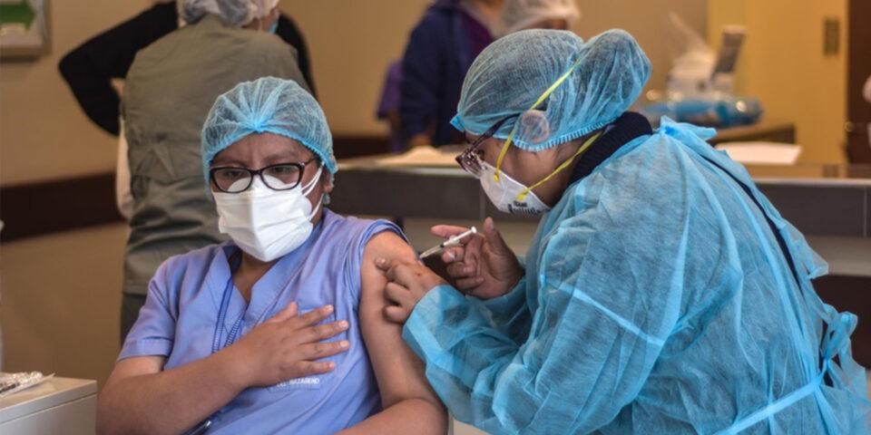 Cuatro puntos de vacunación contra el Covid-19 fueron habilitados en La Paz