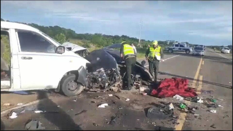 Accidente de tránsito en la ruta Camiri-Santa Cruz deja fallecidos y heridos