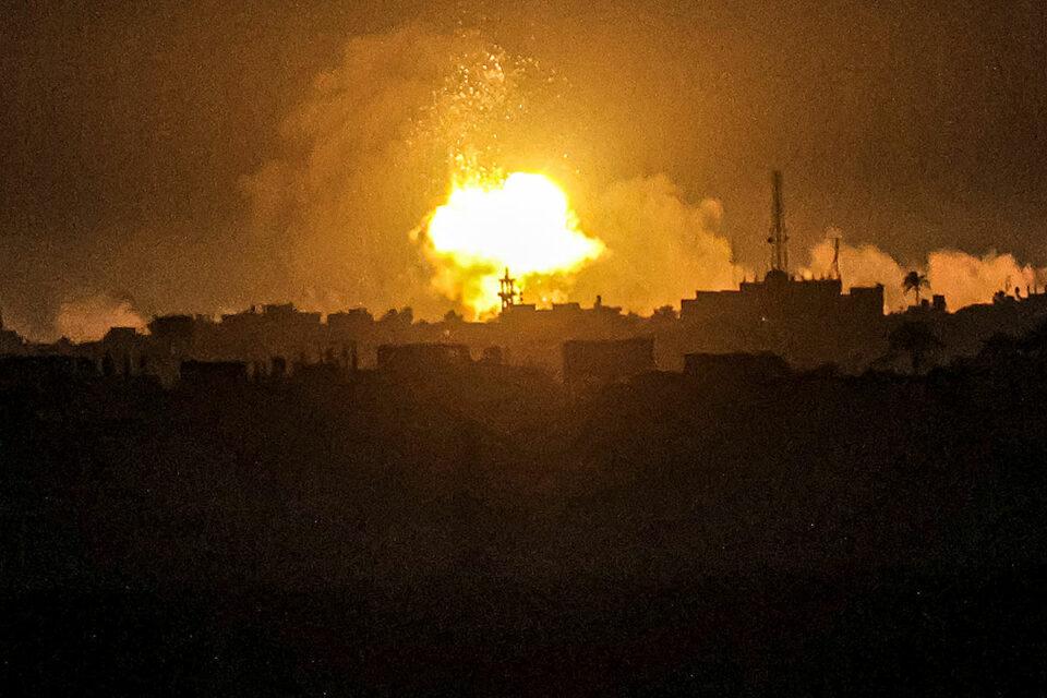 Ataque israelí cae en un hospital de Jan Yunis en Gaza