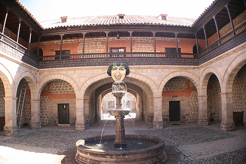 Potosí: La Casa Nacional de Moneda, recibió 120 visitantes en la “Noche de factoría”
