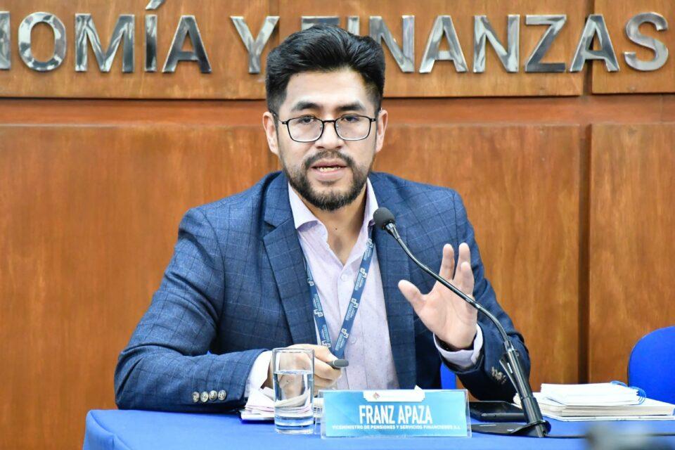 Trabajadores que ganan entre 13 mil y 35 mil bolivianos aportarán más para incrementar las pensiones de jubilación