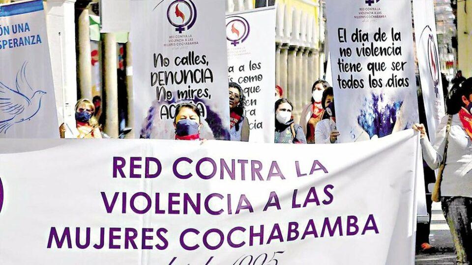 Una mujer fallece en Cochabamba luego de huir de su agresor desde Potosí