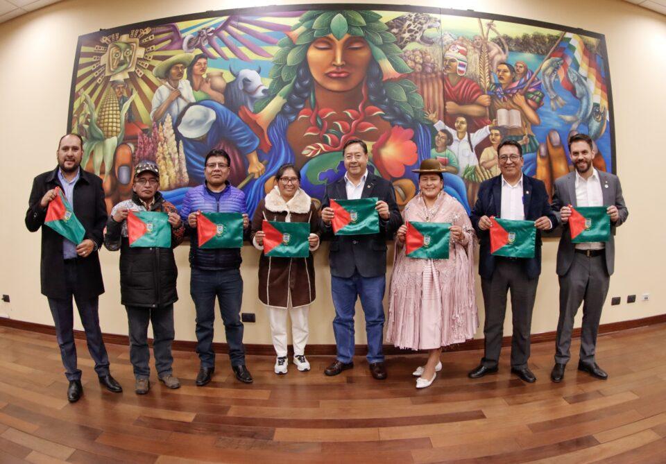 Luis Arce se compromete con el progreso de El Alto: trabajo, obras y desarrollo en agenda