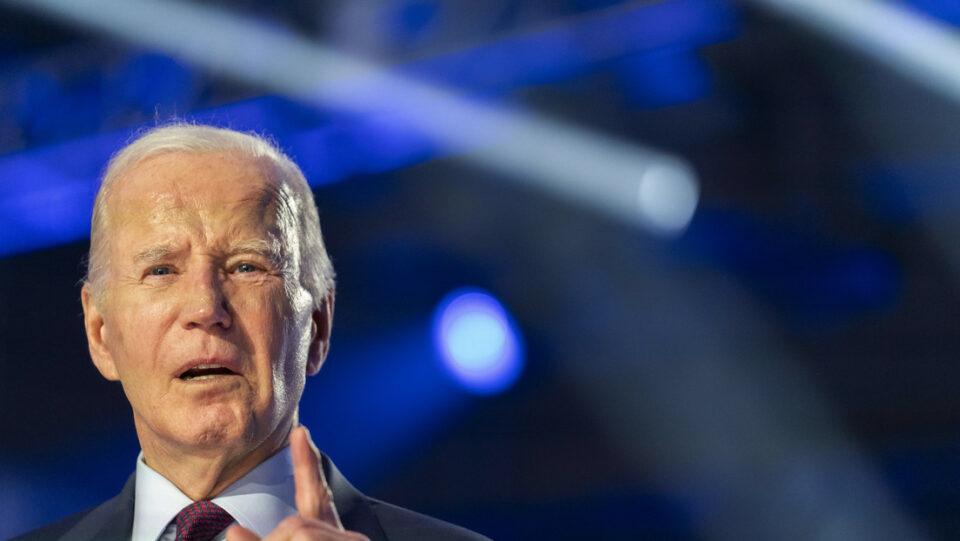 Biden asegura haber hablado con un expresidente francés que murió hace 30 años