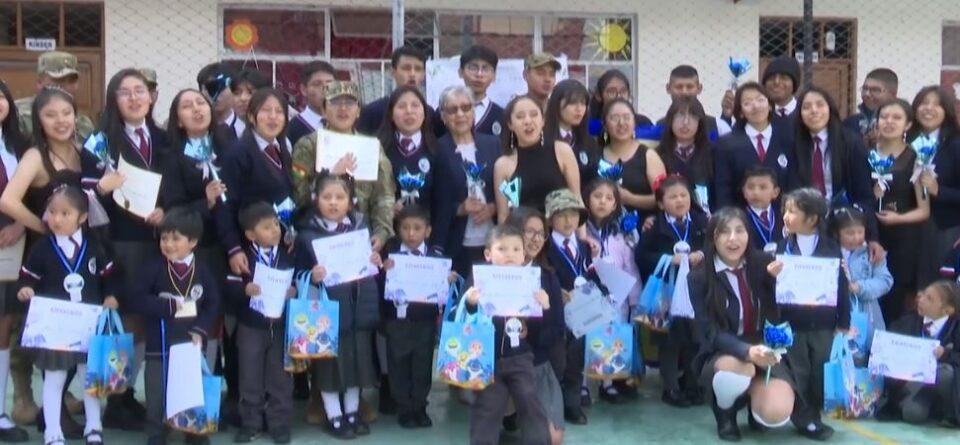 Inicia una nueva gestión: Bachilleres de American School se preparan para nuevos retos en el 2024