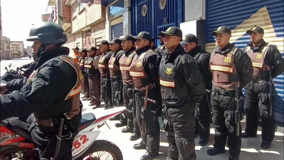 El Ministerio de Gobierno informo que existen alrededor de 210 empresas privadas de vigilancia que cuentan con una autorización para operar legalmente