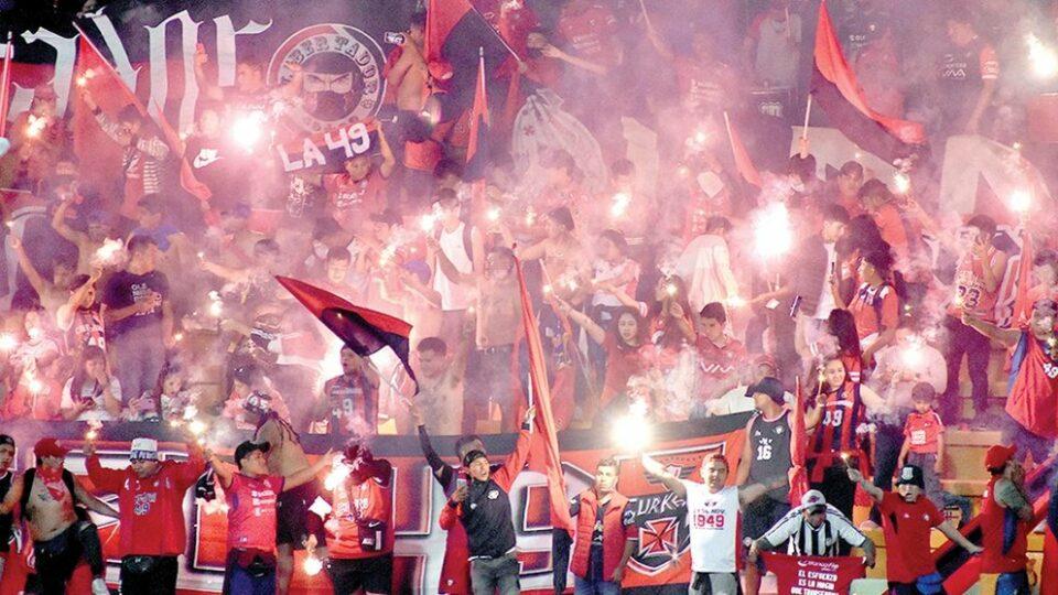 El fan fest "Tú contra yo" de los Gurkas de Wilstermann generó 15 mil bolivianos y todo lo reunido fue destinado a las arcas del equipo