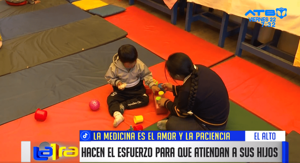 El Centro Integral Pedagógico Inclusivo, ubicado en El Alto, se posiciona como un motor de cambio al impulsar la enseñanza inclusiva para personas con síndrome de Down. A través de la provisión de atención especializada y la creación de espacios creativos, el centro promueve activamente la igualdad y la integración en la comunidad.