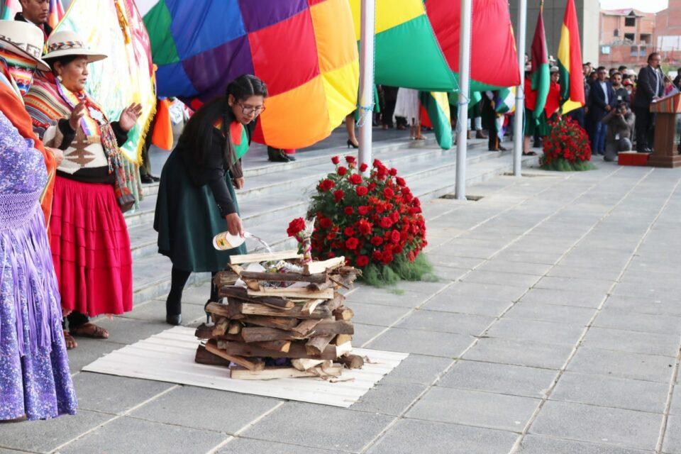 Las actividades por los 39 años de la ciudad de El Alto iniciaron con una ofreND