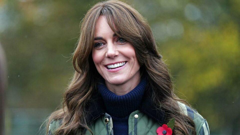 Kate Middleton conmovida tras recibir bastantes muestras de apoyo después de anunciar que padece cáncer