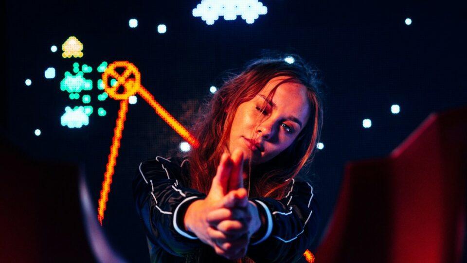 Microsoft advierte sobre personajes femeninos "con muchas curvas" en los videojuegos