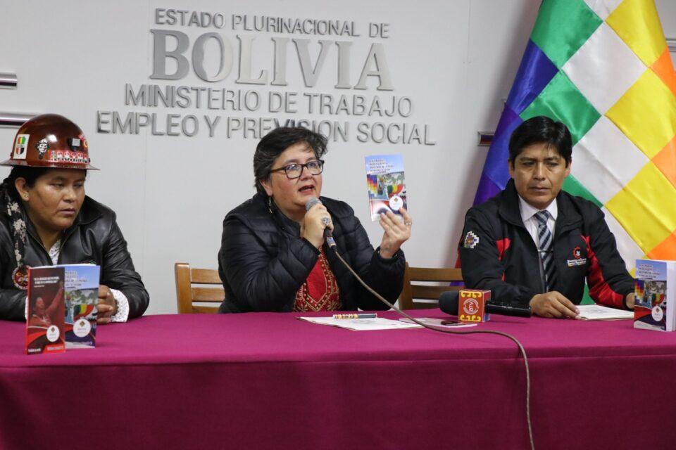 Ministra de Trabajo lanza el 4to concurso de Ensayo Literario “Domitila Barrios”