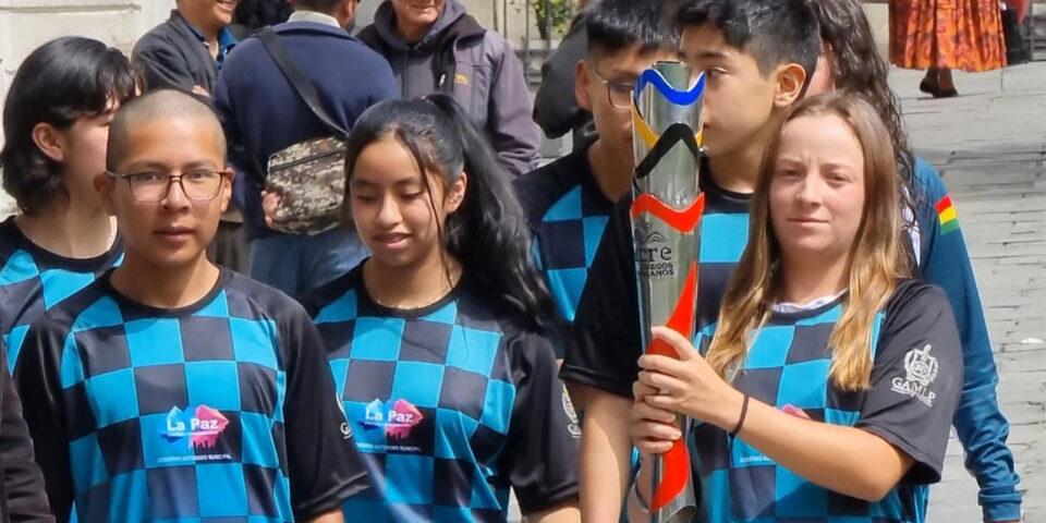 El Fuego Bolivariano inicia recorrido por el país