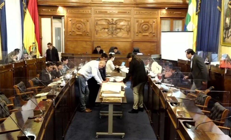 Preocupación por las escasas postulaciones de mujeres e indígenas al TCP