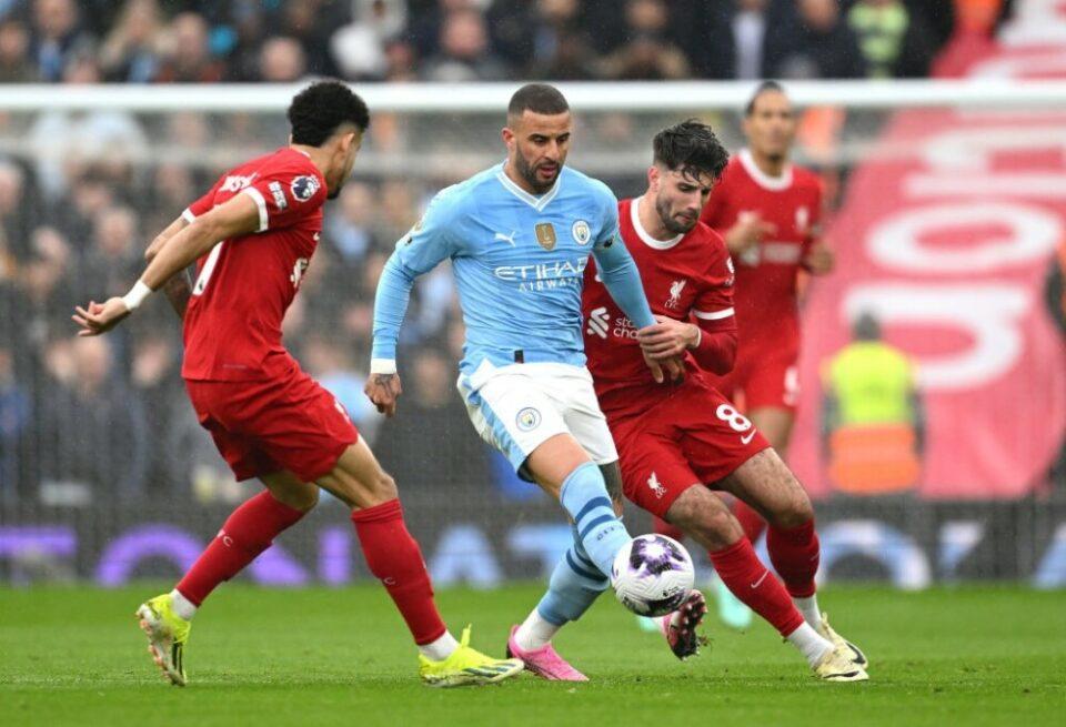 Liverpool y Manchester City dejan su pulso en tablas y al Arsenal como líder