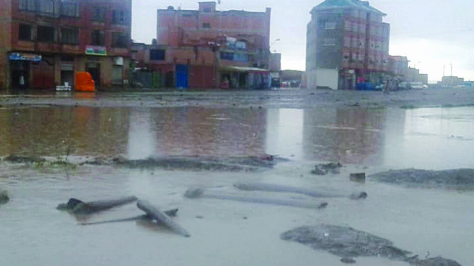 Veintena de viviendas de los distritos 1, 2, 6 y 11 de El Alto resultan afectadas tras la granizada y lluvia que cayó a medianoche