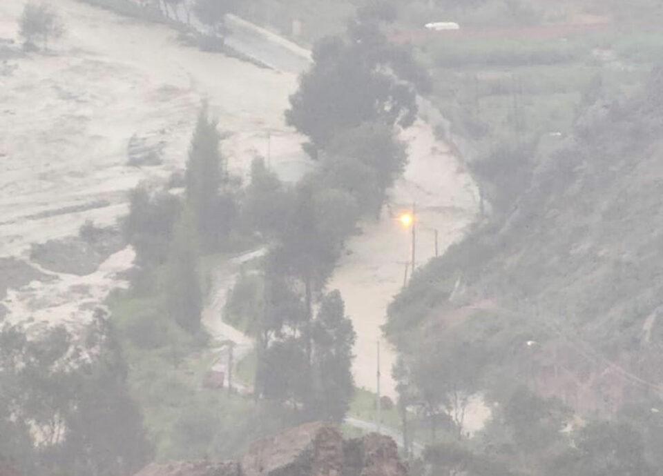 El desastre por las lluvias se extiende a Mallasa, su única vía de ingreso está inundada