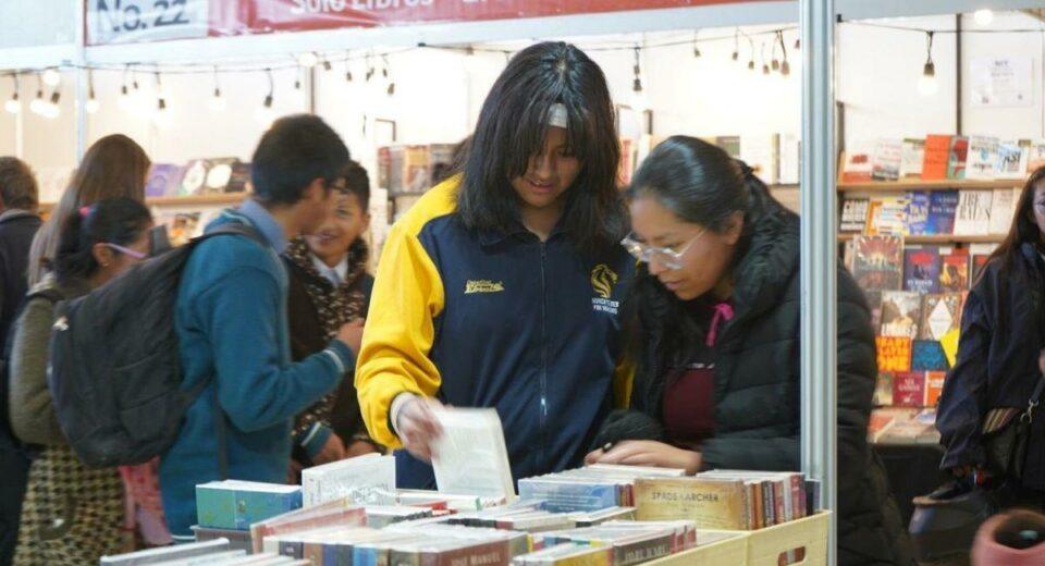 La primera Feria Internacional del Libro de El Alto registró más de 30.000 visitantes