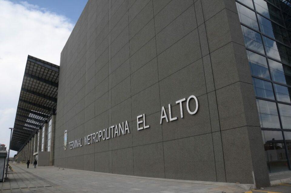 Policía y ATT controlan en terminales de La Paz y El Alto tras denuncias de dopaje a pasajeros