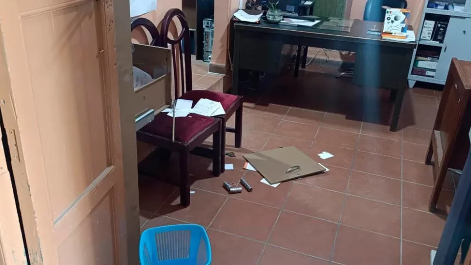 Delincuentes se llevaron Bs 22.000 tras inhabilitar cámaras en oficinas del Cementerio General de Cochabamba