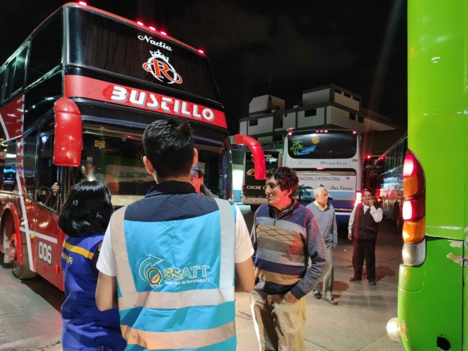 ATT analiza medidas para mejorar el servicio al usuario en aeropuertos y terminales de Bolivia