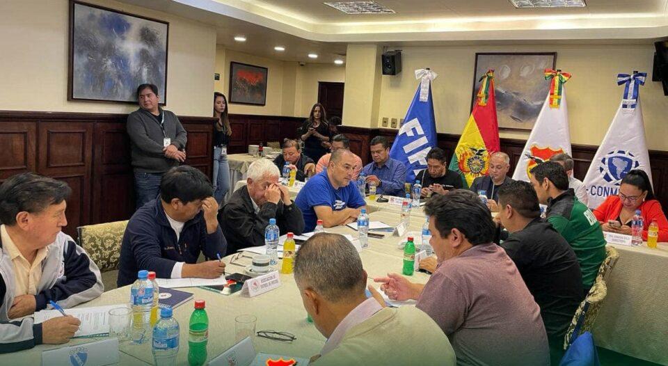 División Aficionados y FBF destituyen a Montaño, titular del fútbol cruceño