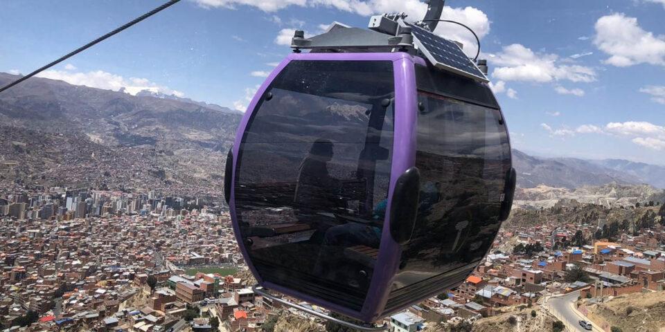 La Línea Morada y el aeropuerto se unirán con una ruta de buses eléctricos