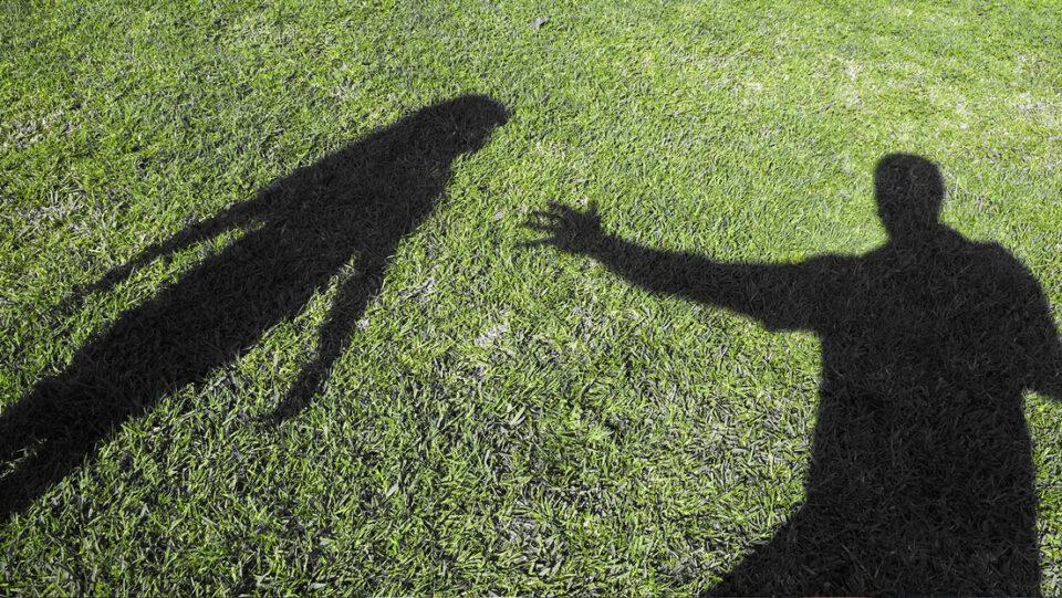 "Que tenga 10 u 11 años": escalofriantes chats de un estadounidense que explotó a niñas en Colombia