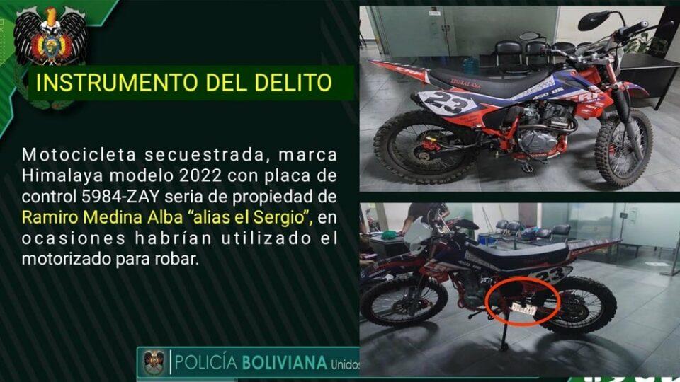 Cochabamba: Cae pareja que robaba en una motocicleta