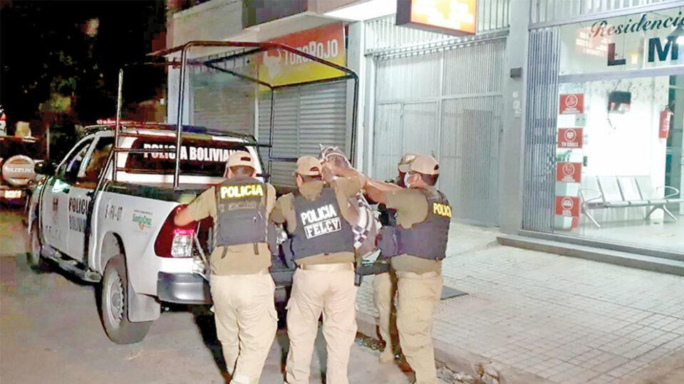 Atrapan al supuesto feminicida de la mujer encontrada en un alojamiento de Santa Cruz