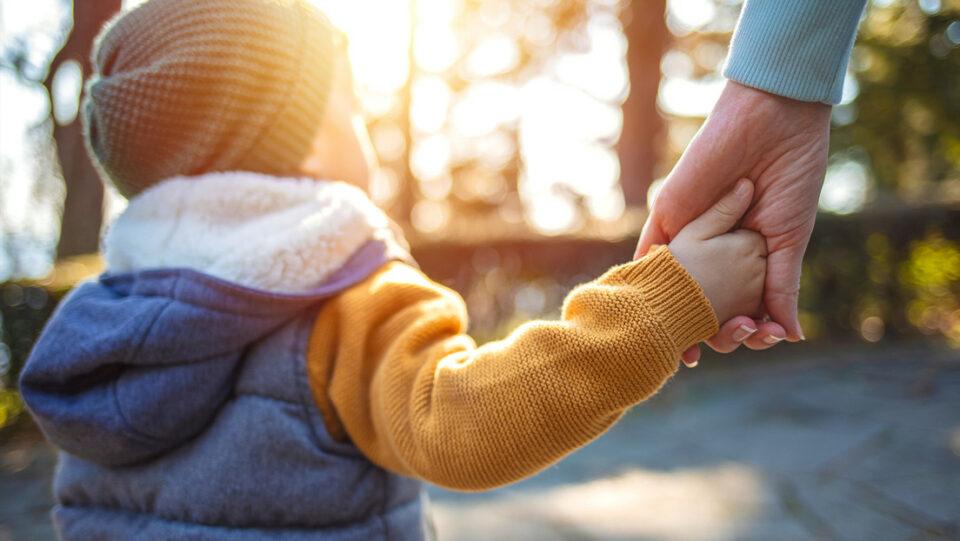 Rusia planea prohibir adopciones en países que permitan el cambio de sexo