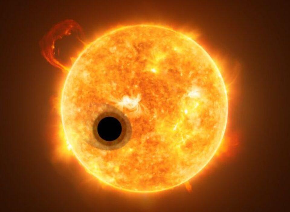 El Telescopio James Webb husmea en el interior del exoplaneta esponjoso 