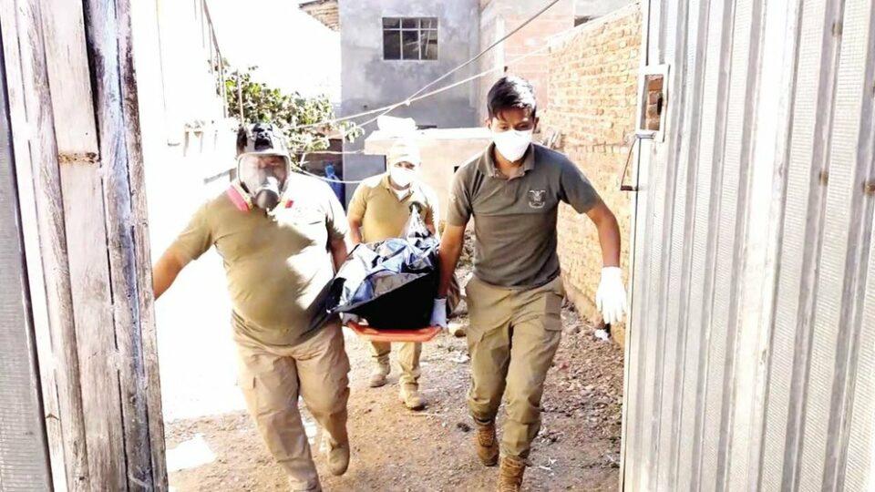 Adulta mayor muere en incendio tras encender velas en su habitación