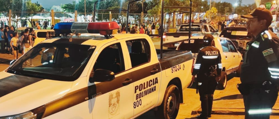 Caen acusados de asestar 14 puñaladas a un adolescente