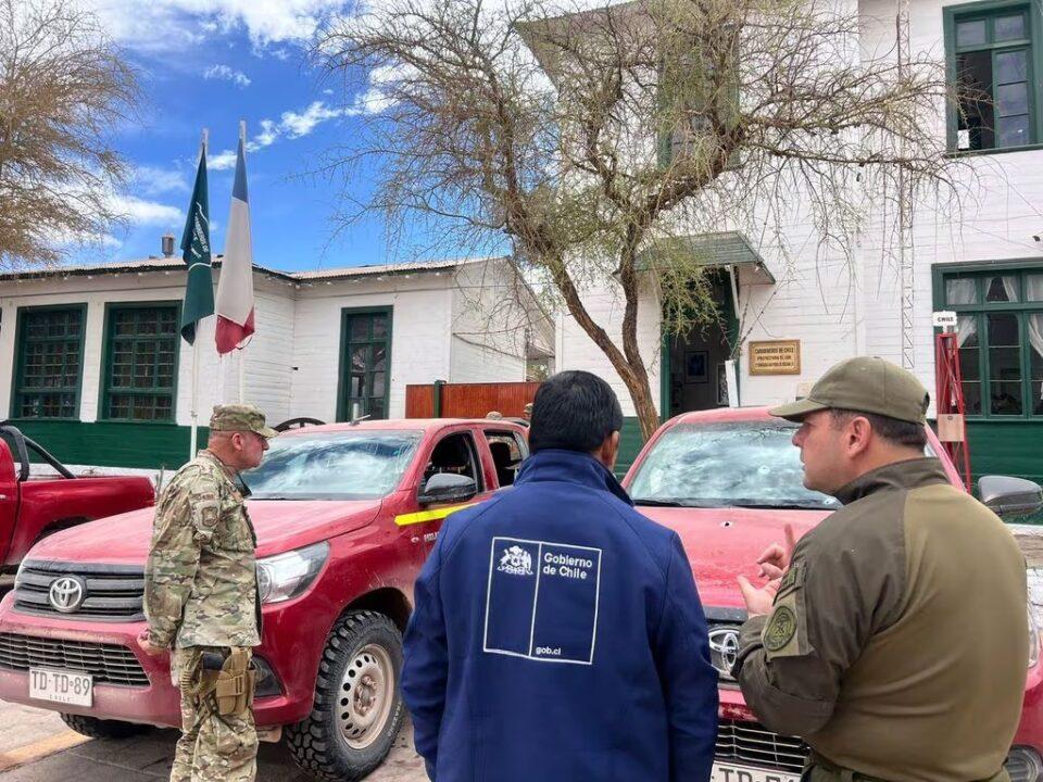 Dos bolivianos resultan heridos de bala y detenidos por intentar atropellar a militares en la frontera de Chile