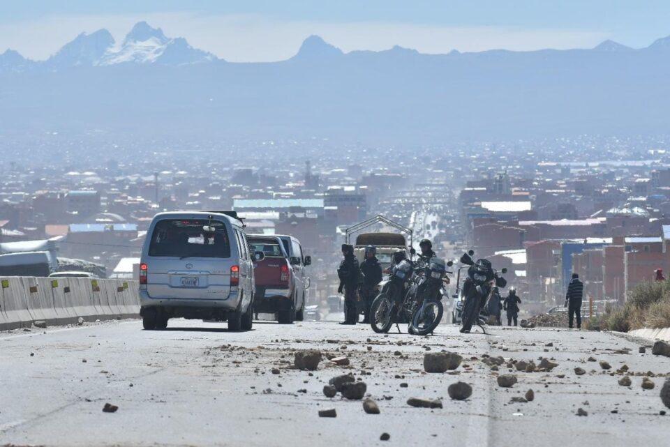 Tras dos días de bloqueo, la Caneb estima una afectación económica de $us 26 millones