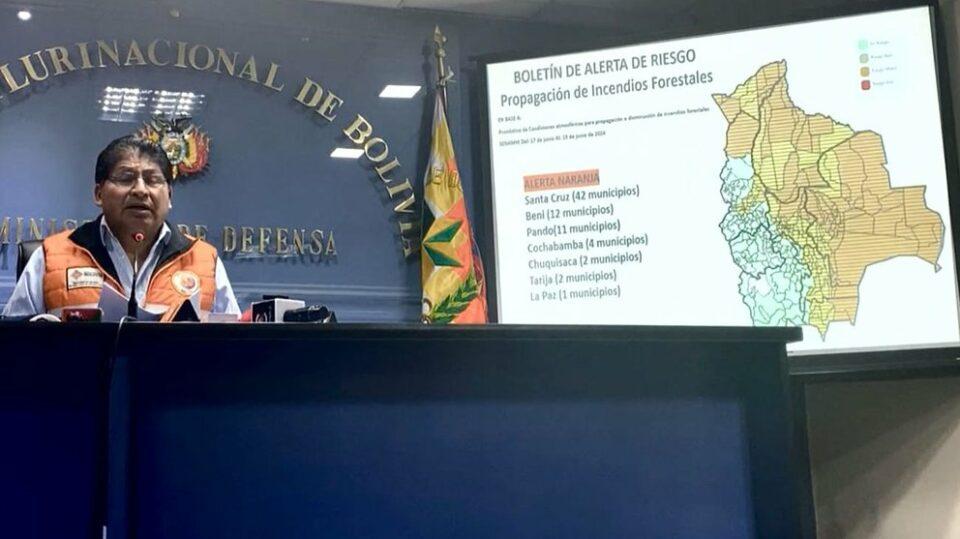 Declaran ‘alerta naranja’ por riesgo de incendios forestales en 74 municipios de Bolivia