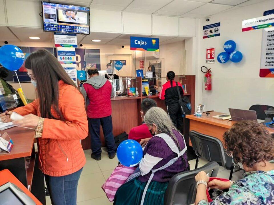 Depósitos y créditos en el sistema financiero boliviano crecieron en 7% y 4% a mayo