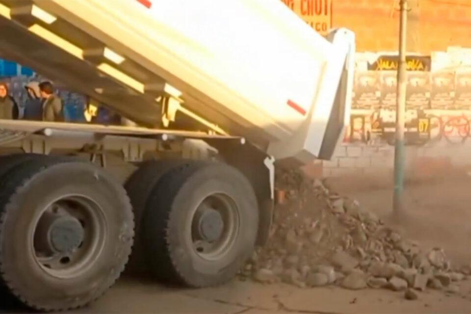 Alteños bloquean vías por 24 horas en ‘defensa de la democracia’