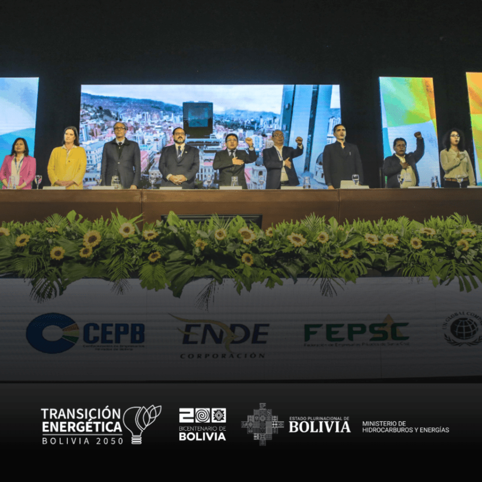 Bolivia proyecta un plan de expansión del sistema con fuentes de energía renovable hasta un 75% para ampliar la cobertura