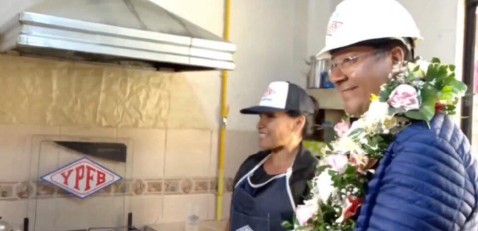 Barrios paceños inauguran gas domiciliario con más de Bs 5 millones de inversión