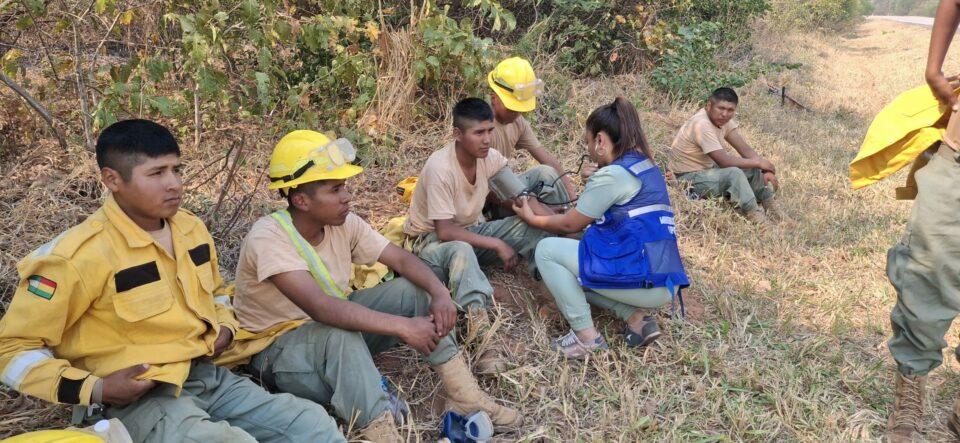 Salud envía médicos y medicamentos a regiones afectadas por los incendios