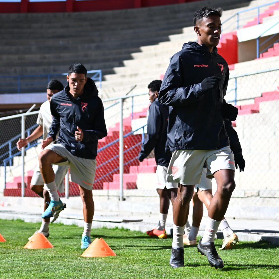 Always Ready se presenta en Quito con la fe de sumar